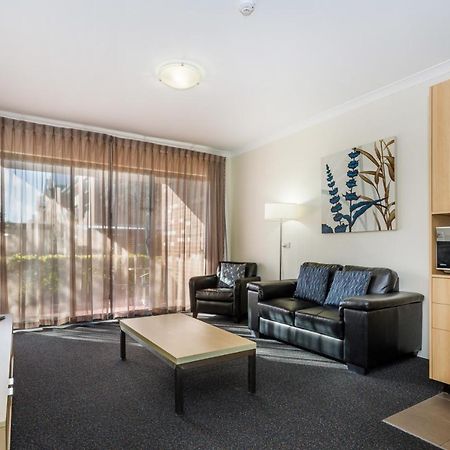 Perth Ascot Central Apartment Hotel Official Kültér fotó