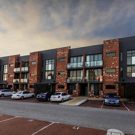 Perth Ascot Central Apartment Hotel Official Kültér fotó