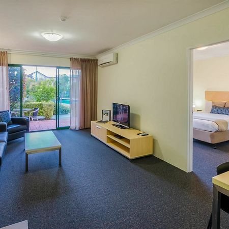 Perth Ascot Central Apartment Hotel Official Kültér fotó