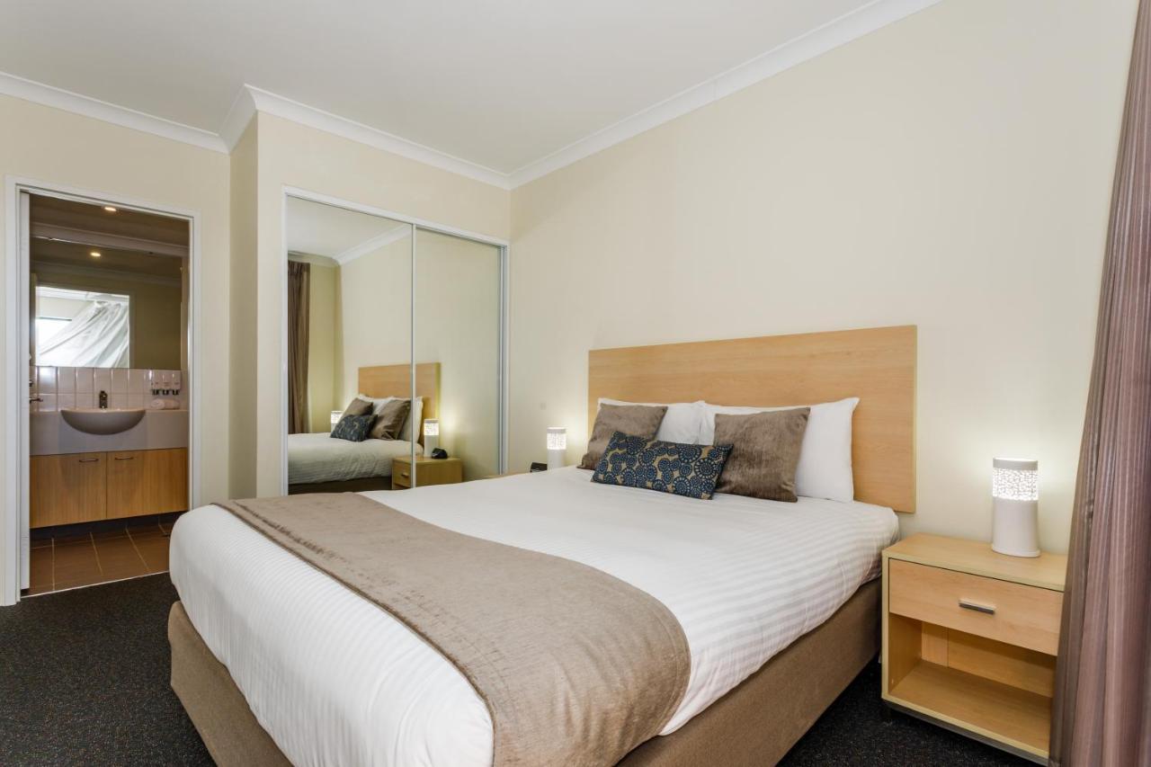 Perth Ascot Central Apartment Hotel Official Kültér fotó