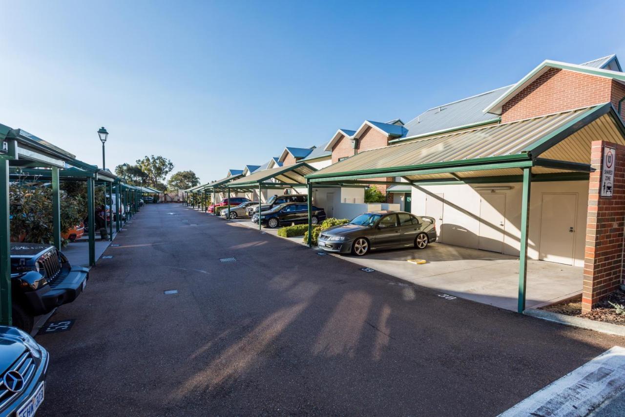 Perth Ascot Central Apartment Hotel Official Kültér fotó