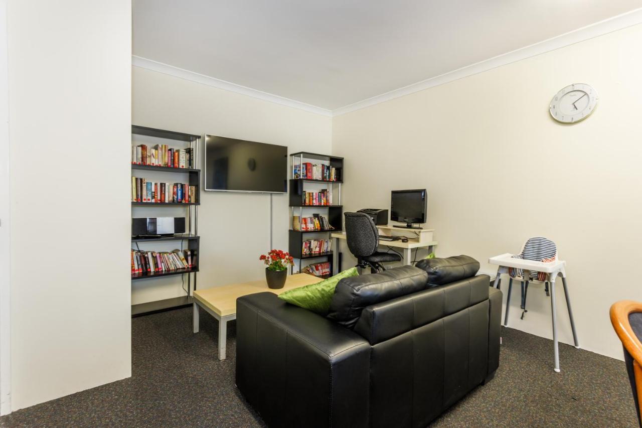 Perth Ascot Central Apartment Hotel Official Kültér fotó