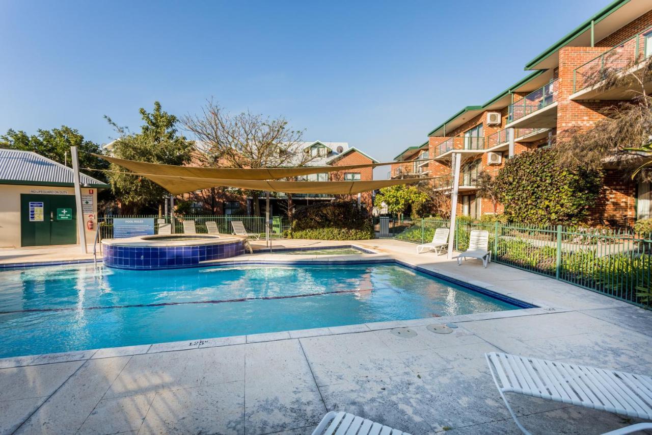 Perth Ascot Central Apartment Hotel Official Kültér fotó