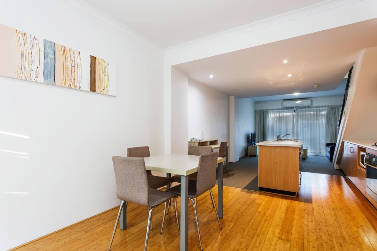 Perth Ascot Central Apartment Hotel Official Kültér fotó