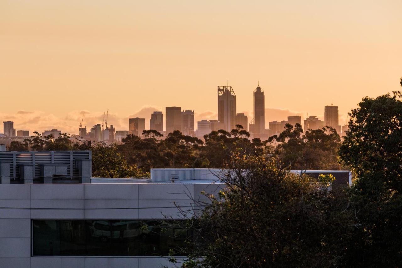 Perth Ascot Central Apartment Hotel Official Kültér fotó