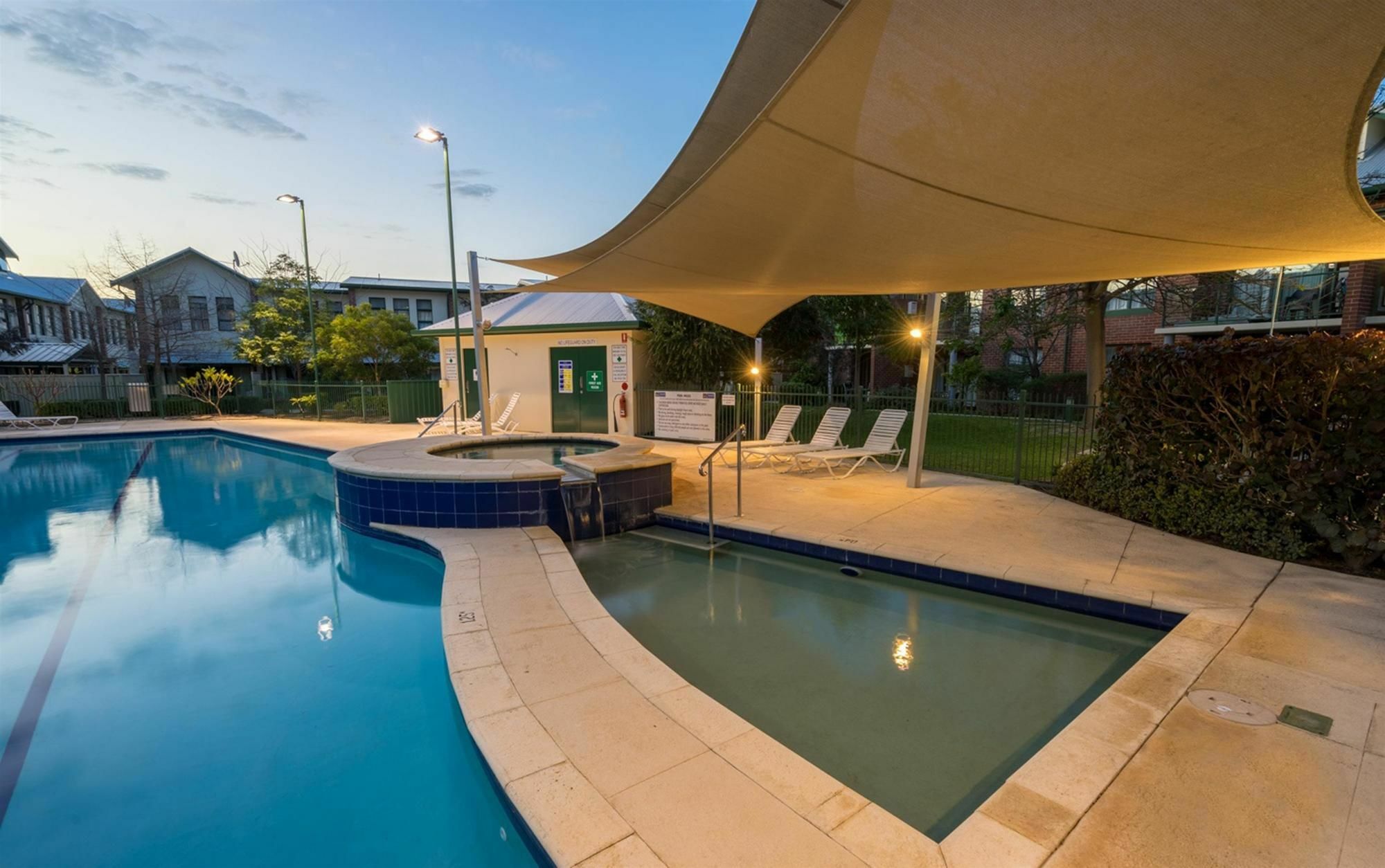 Perth Ascot Central Apartment Hotel Official Kültér fotó