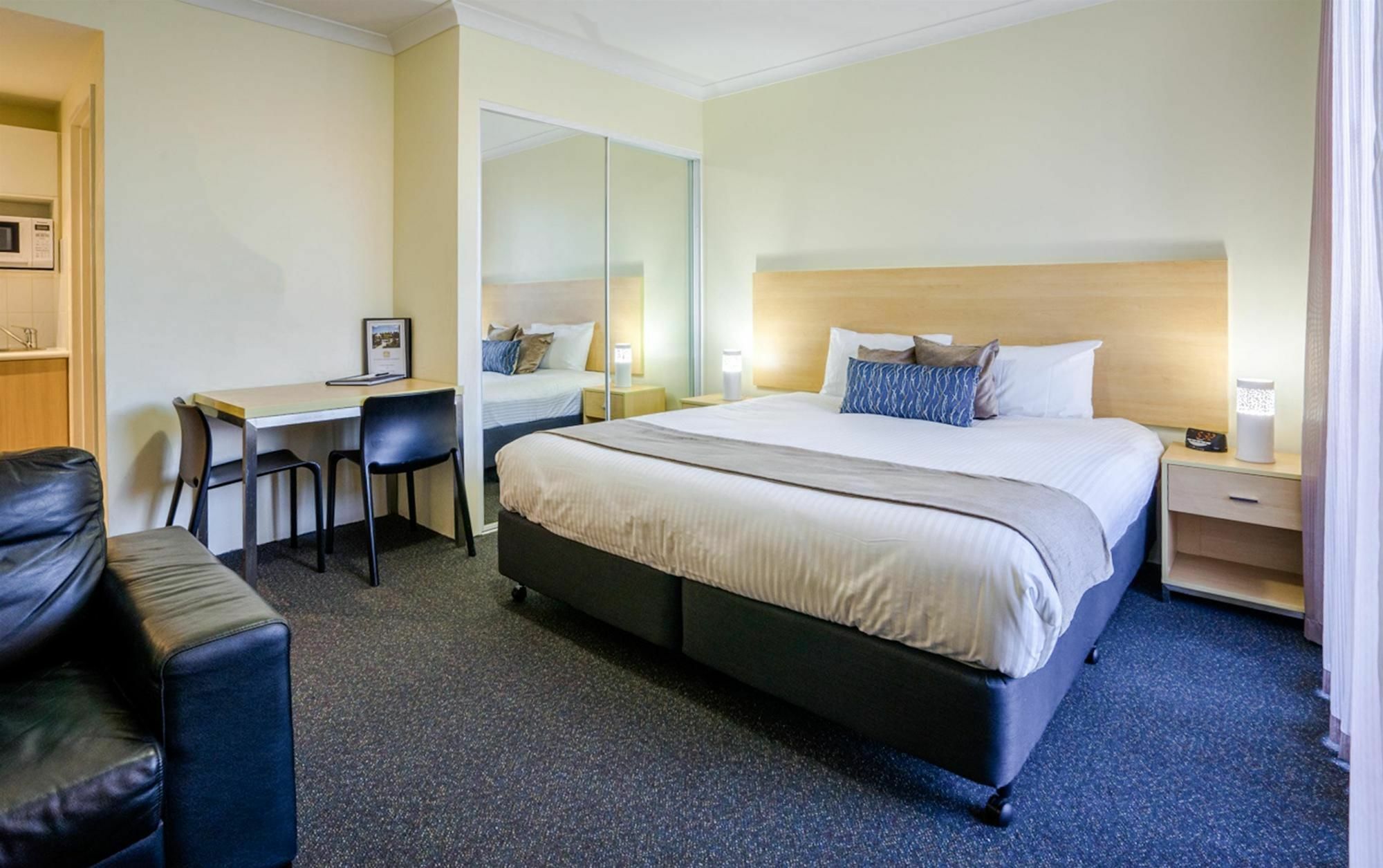 Perth Ascot Central Apartment Hotel Official Kültér fotó